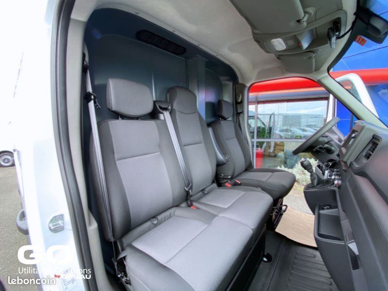 Renault Master Camion Frigorifique 7.1m³ (FRAX) 3T5 L2H2 2.3 Blue dCi 135ch (Diesel) - Confort - Camion frigo occasion aménagement NEUF by Gruau ❄️ à partir de 909/mois (image 14)