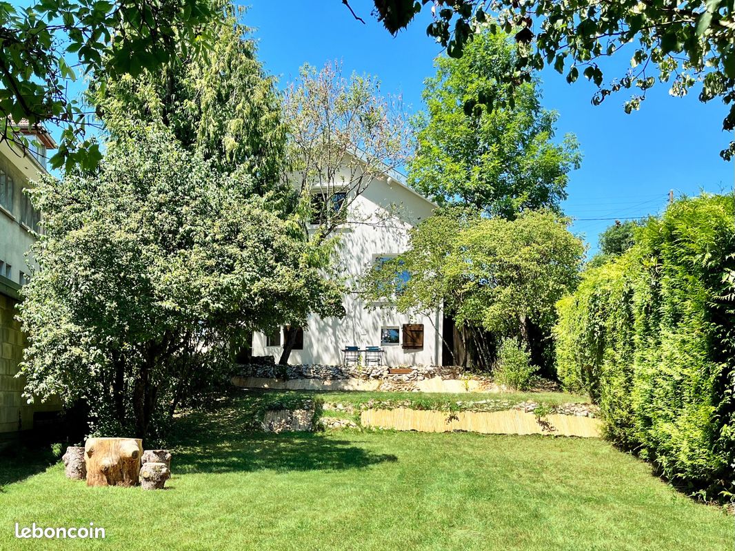 Maison 3 pièces 77 m² · à Besançon · 77 m² · 1 280 €/mois