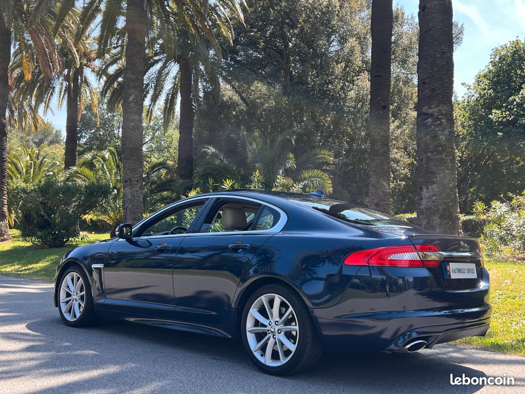 JAGUAR XF (2) 3.0 V6 D 240 BVA LUXE PREMIUM SERIE LIMITE / Historique d'entretien / Garantie (image 14)