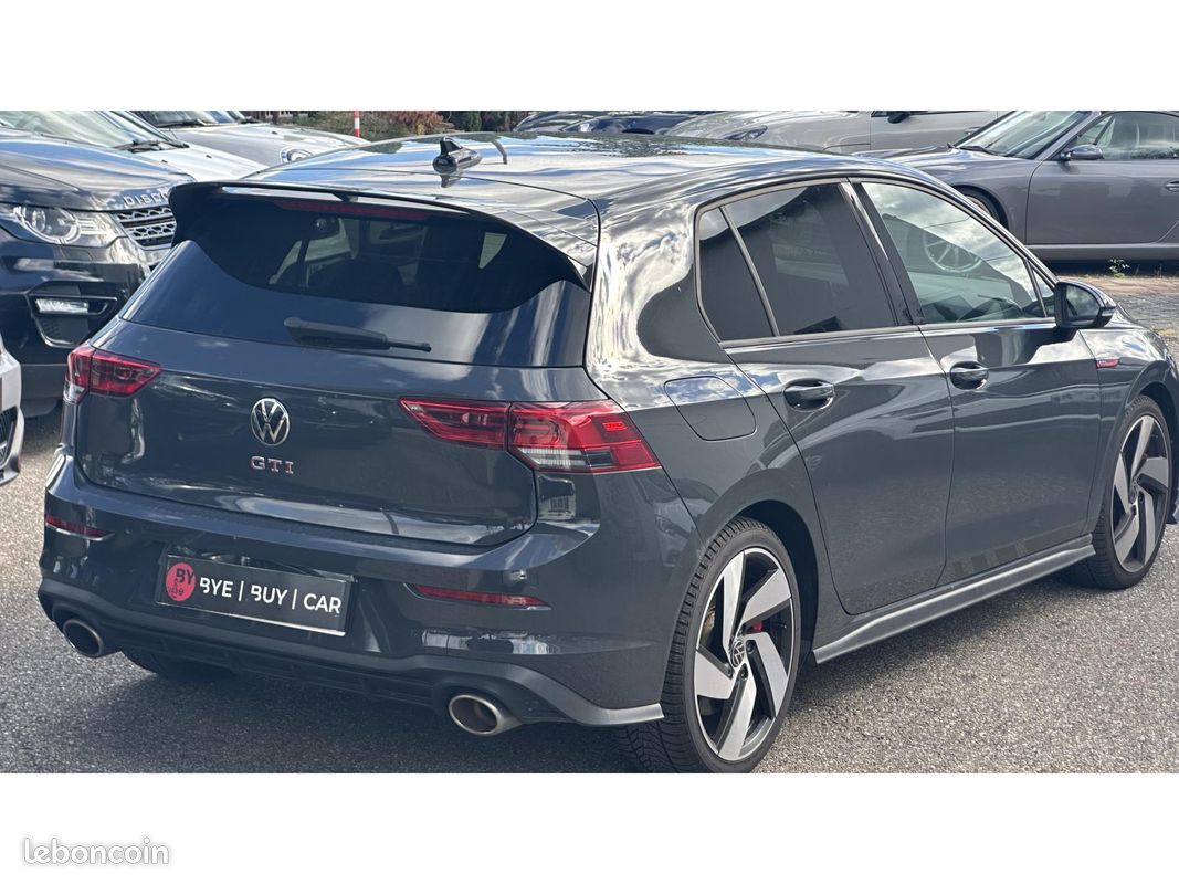 VOLKSWAGEN GOLF 2.0 TSI - 300 - BV DSG 7 VIII BERLINE GTI Clubsport PHASE 1 (image 2)