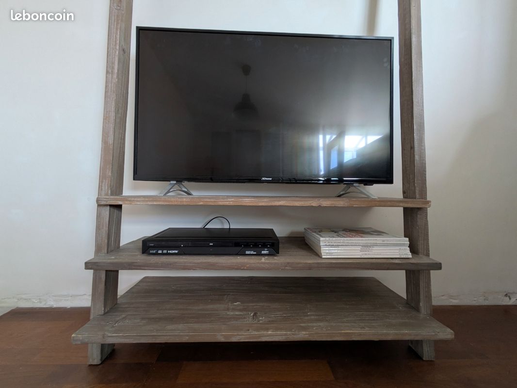 Meuble TV étagères en bois recyclé (image 2)