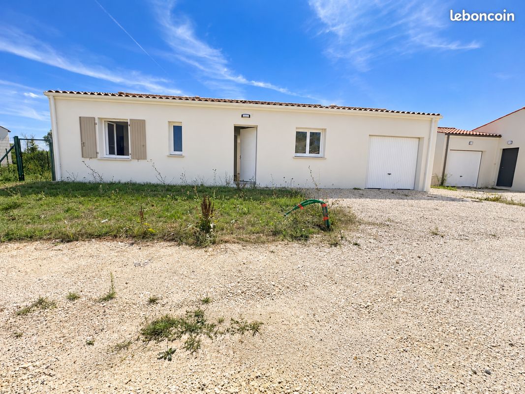 Maison 4 pièces 93 m² · à Saint-Bris-des-Bois · 93 m² · 227 900 €