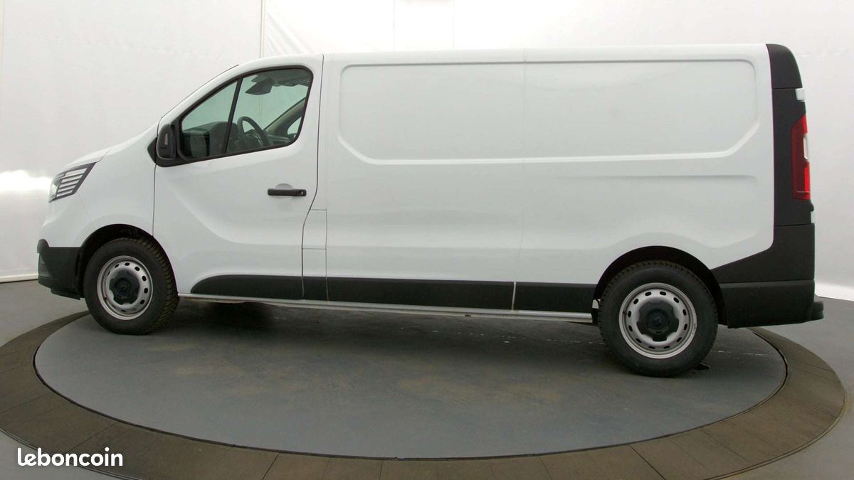 Renault trafic fgn l2h1 3000 kg blue dci 130 (image 30)