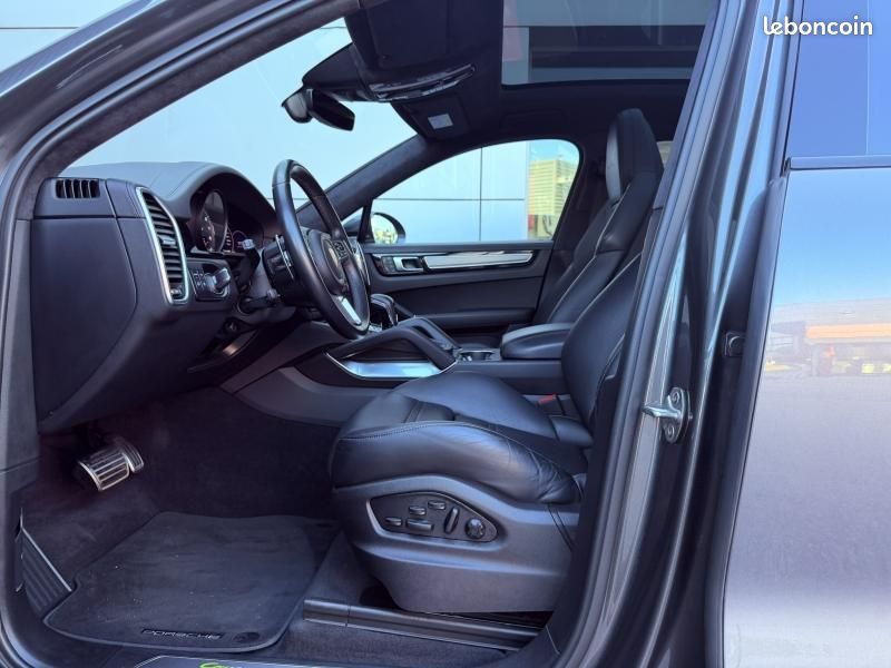 Porsche Cayenne Coupé 4.0 V8 680ch Turbo S E-Hybrid (image 37)