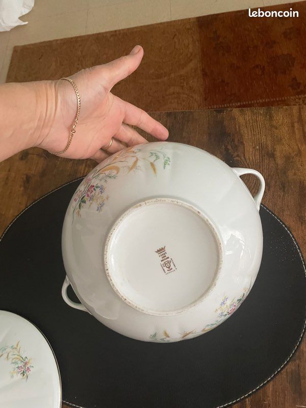 Une très jolie Soupière vintage en porcelaine Berry (image 3)