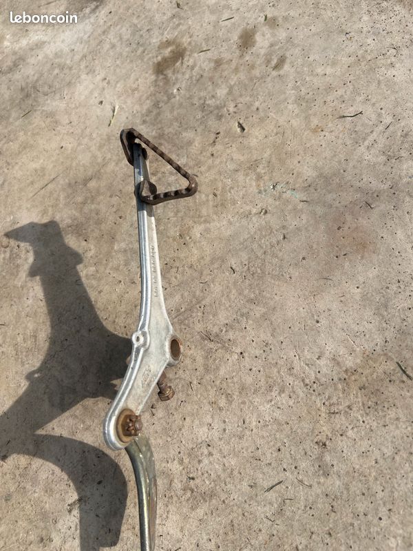 Pédalé de frein pour ktm 240 de 1985 en très bonne état (image 3)