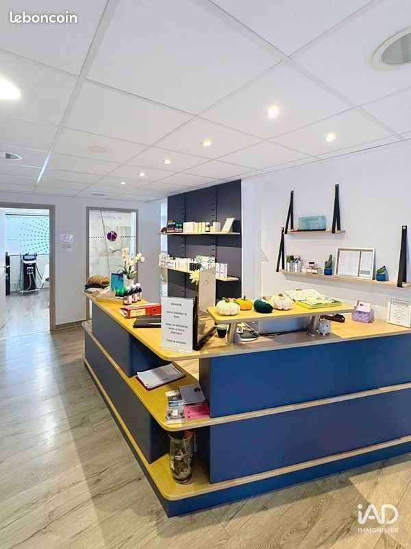 Boutique 104 m² VALLEIRY (image 2)