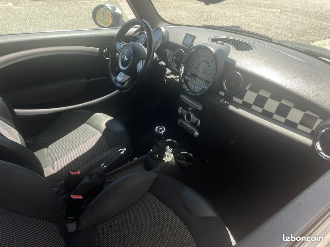 MINI CABRIOLET R57 1.6i - 120 Cooper (image 5)
