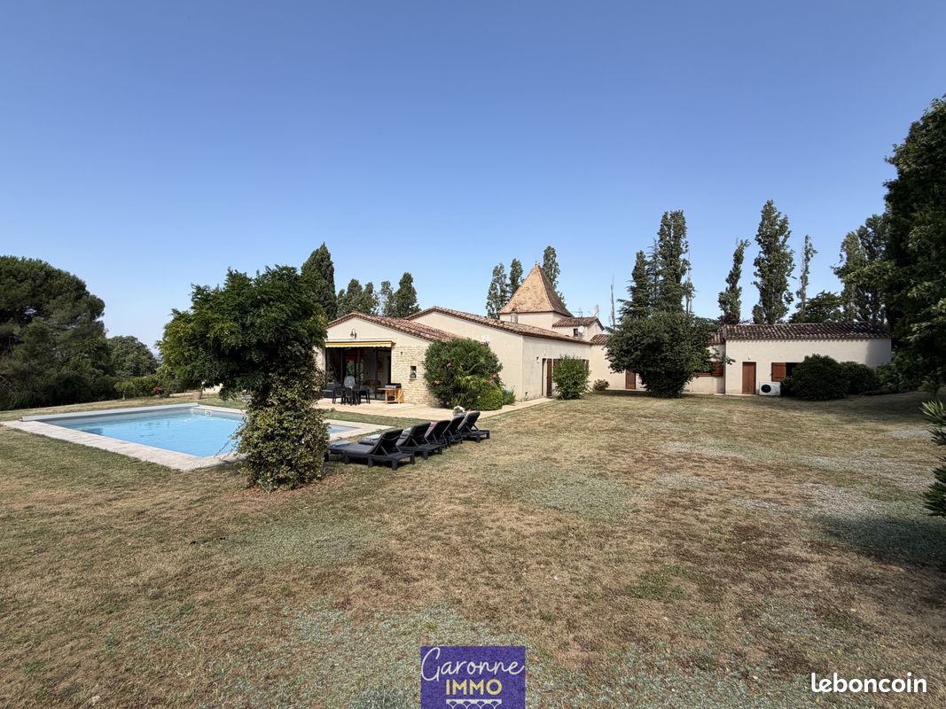 Maison 8 pièces 230 m² · à Gontaud-de-Nogaret · 230 m² · 420 000 €