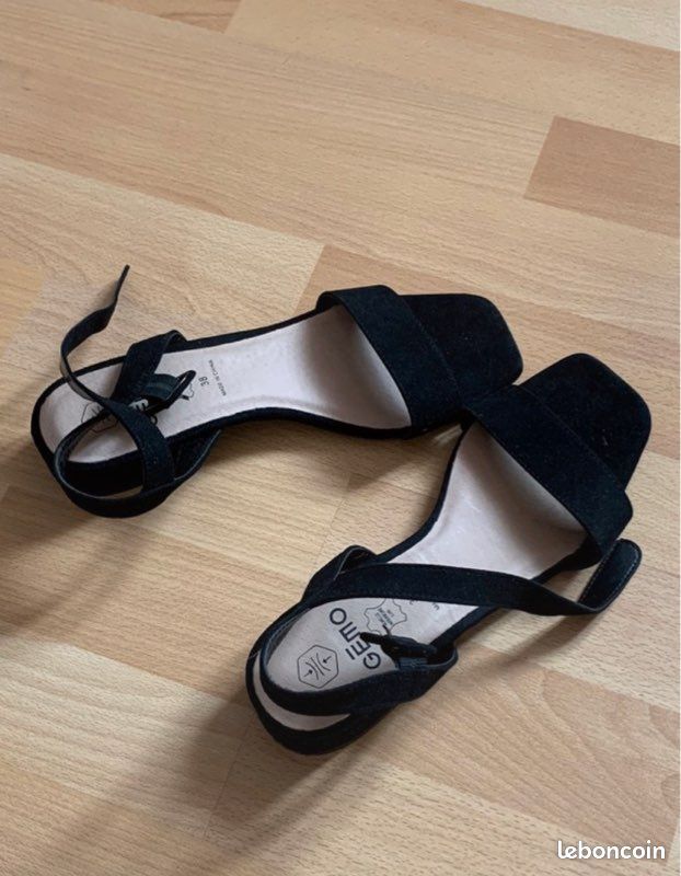 Sandales noirs (image 1)