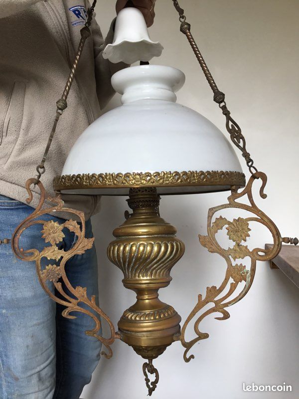 Lustre ancien en laiton et opaline (image 3)