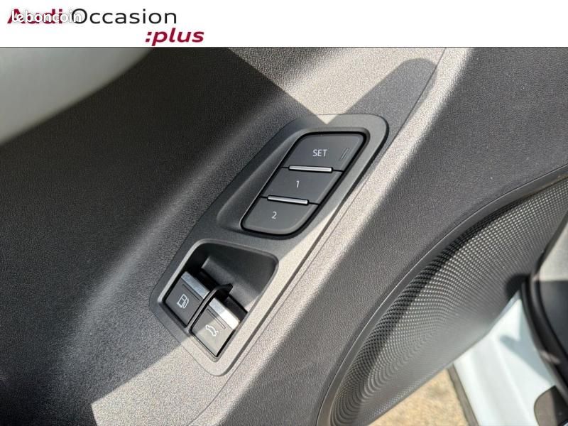 Audi Q3 1.5 e-hybrid 272ch S line S tronic 6 (image 27)