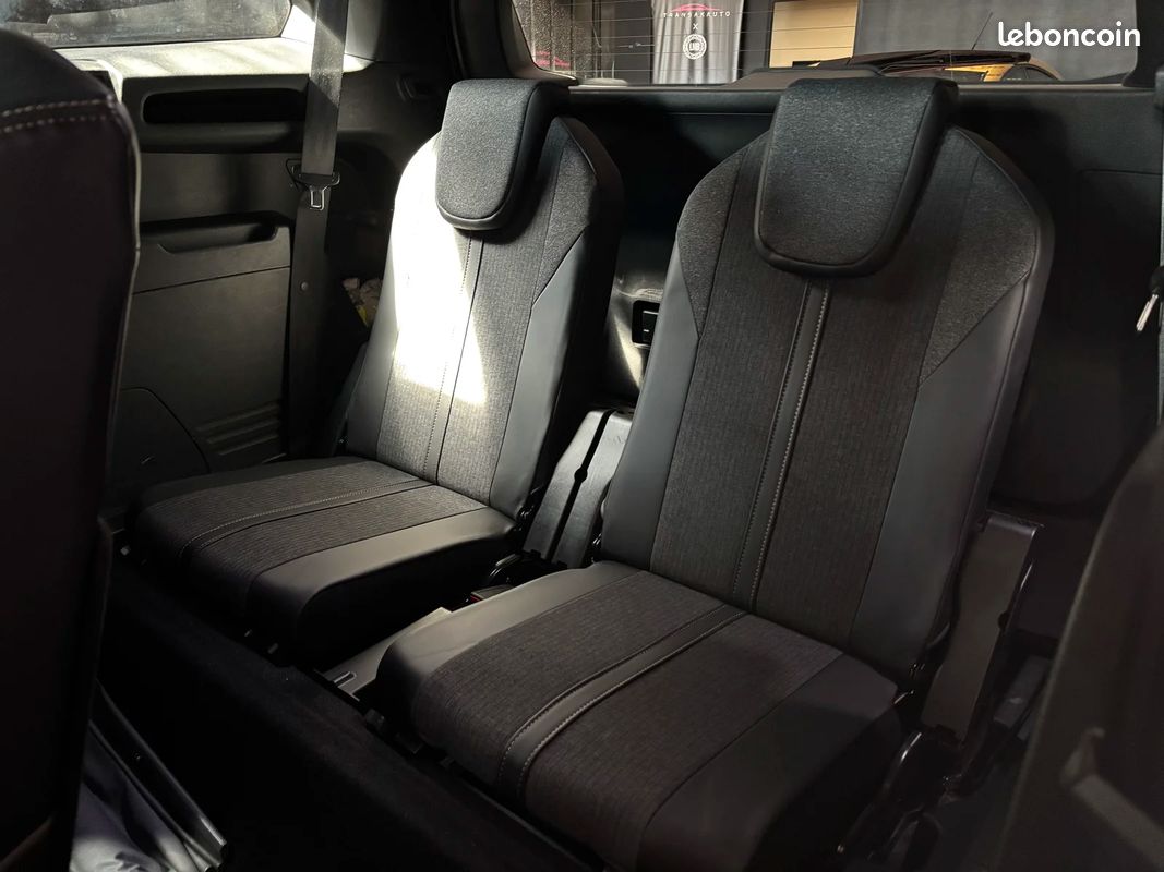 Peugeot 5008 II 2.0 BlueHDi 150ch GT Line S&S DISTRIBUTION OK (image 17)