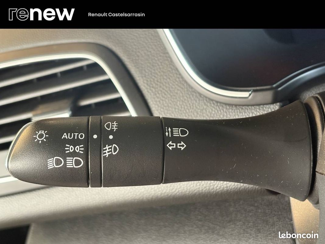 RENAULT Megane IV Berline TCe 160 EDC R.S. Line (image 20)