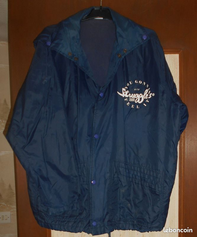 Blouson imperméabilisé à capuche "Struggle's" t.44-46 (image 3)