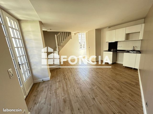 Appartement 3 pièces 50 m² · à Saintes · 50 m² · 680 €/mois