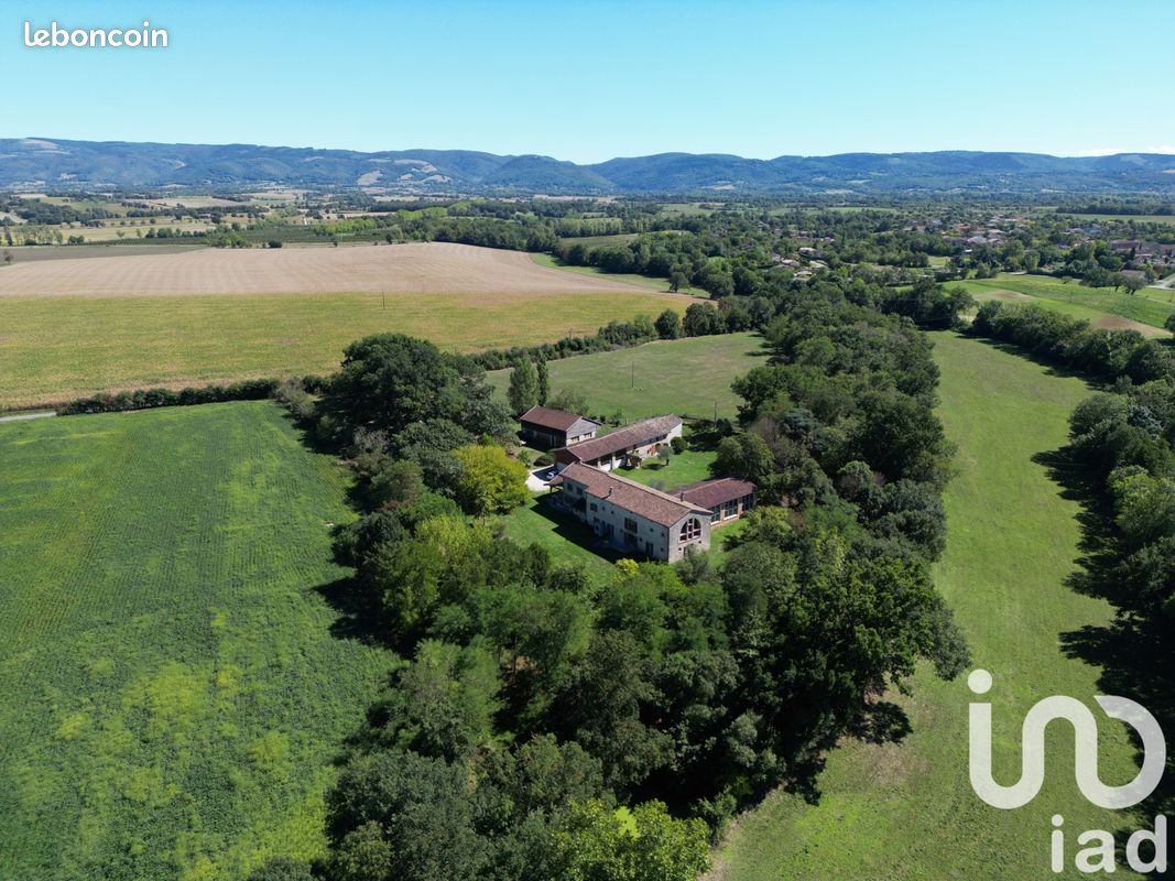 Maison 13 pièces 564 m² · à Revel · 564 m² · 1 250 000 €