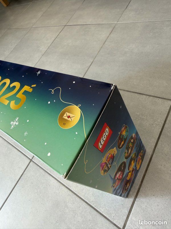Boîte lego spécial employé neuf (image 7)