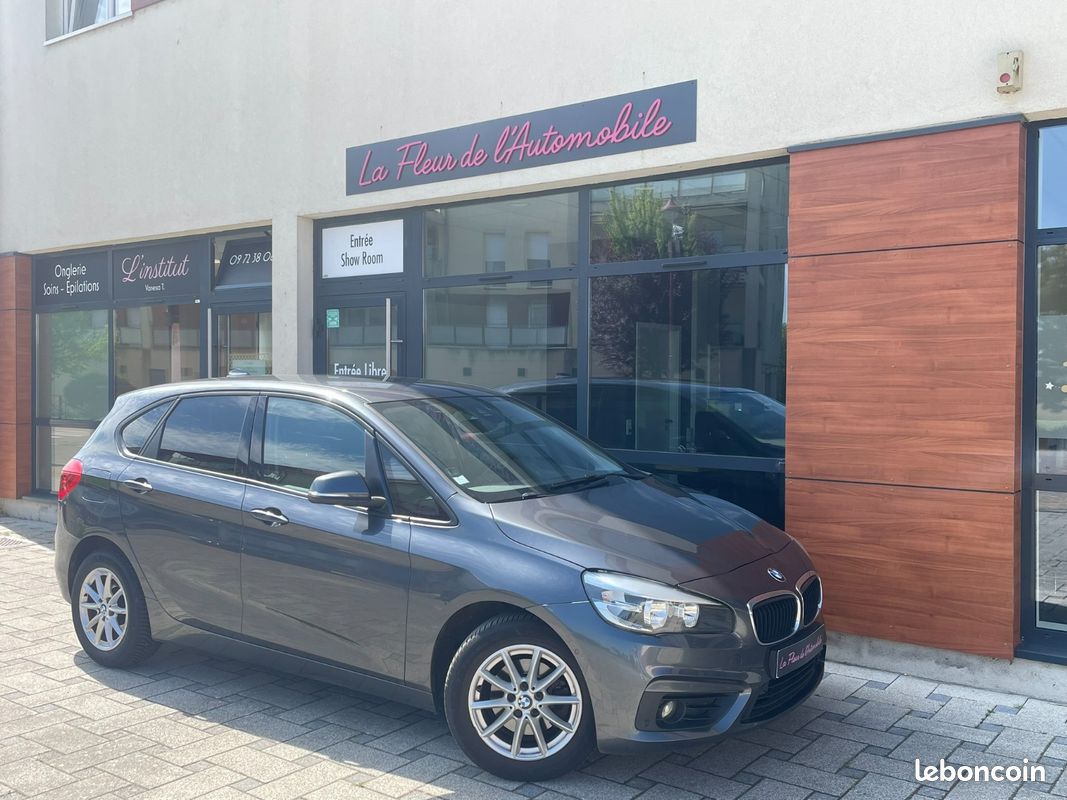 BMW SERIE 2 ACTIVE TOURER F45 218d 150 ch Lounge A - RADARS AV/AR - LIMITEUR DE VITESSE (image 1)