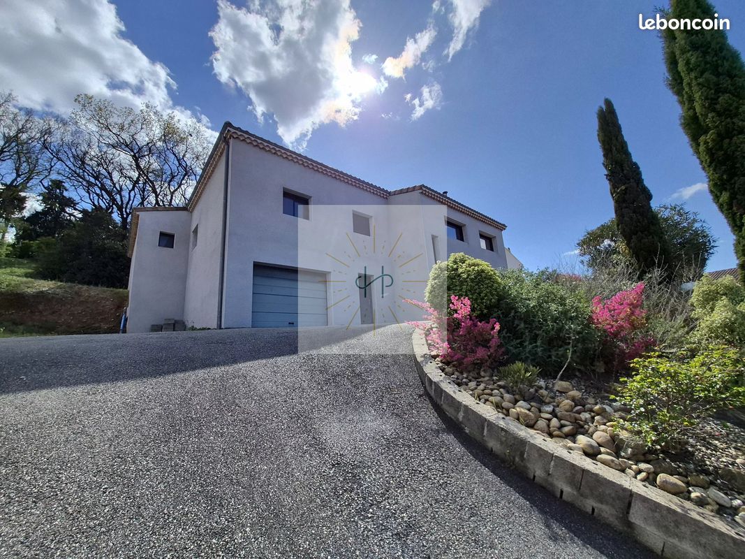 Maison 7 pièces 201 m² · à Montélimar · 201 m² · 345 000 €