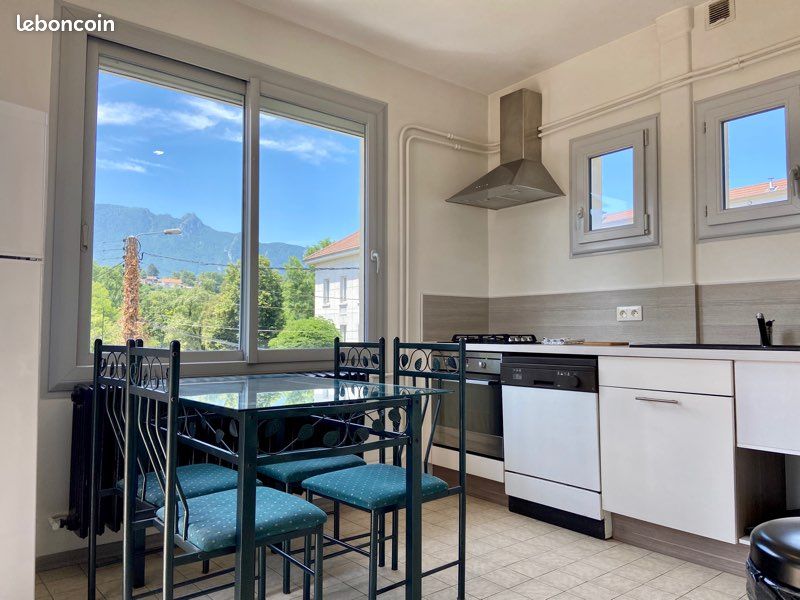 Location de vacances ou cure à Aix Les Bains - 2 Chambres - Bel appartement Lumineux avec Terrasse donnant sur Parc Arboré (image 11)