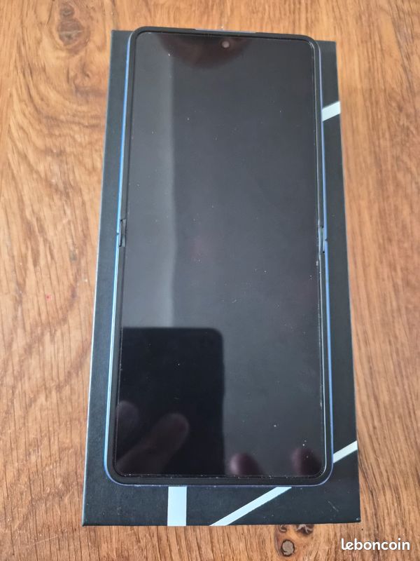 Samsung z flip 7 (image 5)