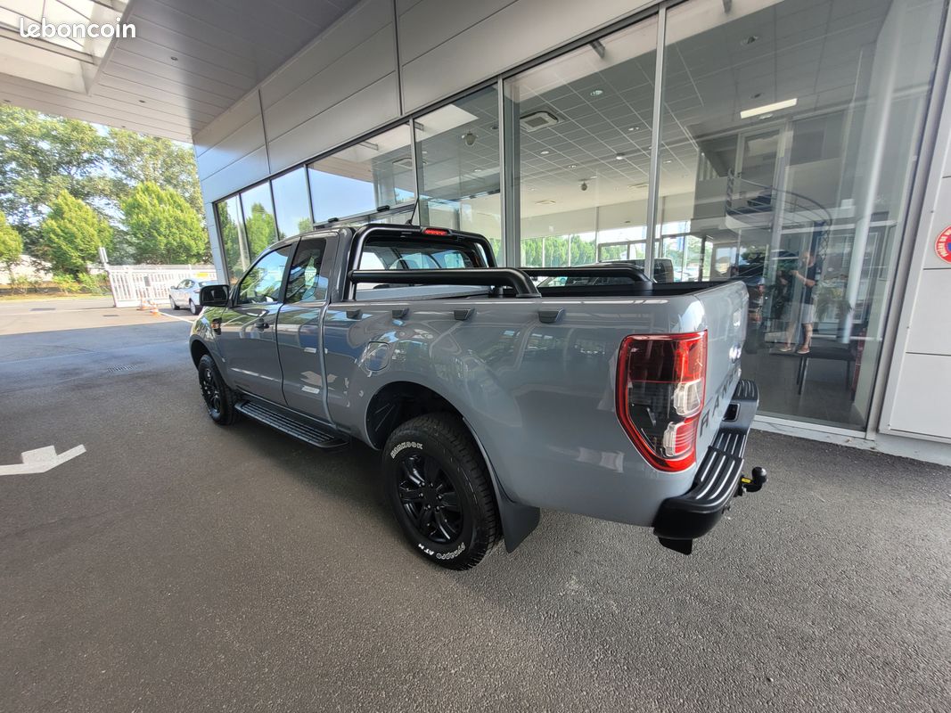 Beau ford ranger wolftrak 170 ch bva 10 - Utilitaires