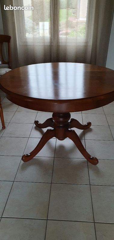 Table en merisier massif + 4 chaises (image 1)