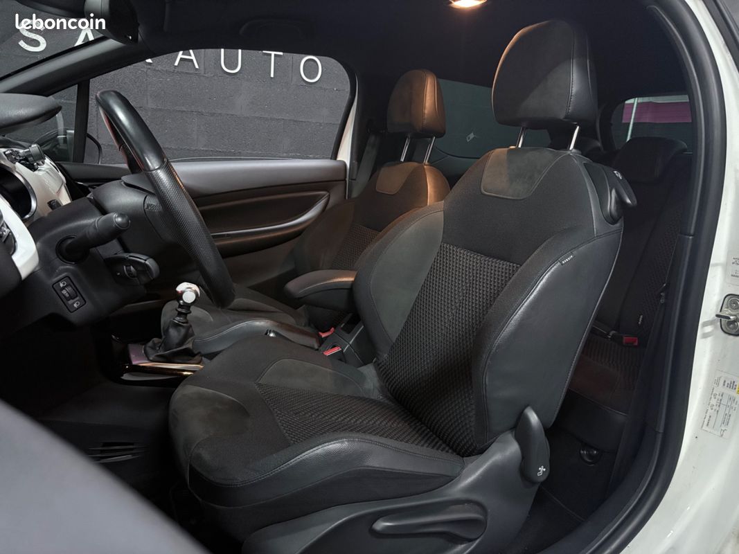 CITROEN DS3 e-HDi 115 Airdream Sport Chic *DISTRIBUTION CHANGEE*ENTRETIEN A JOUR (image 11)