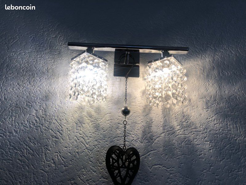 Lustre (image 1)