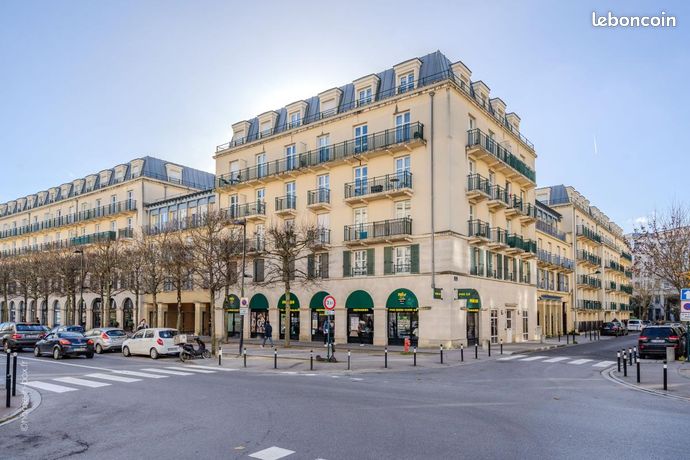 https://img.leboncoin.fr/api/v1/lbcpb1/images/5d/4f/7c/5d4f7c44e629daef7cf2f1814854d3603ff23df3.jpg?rule=ad-image