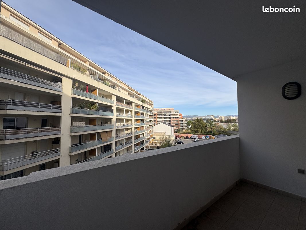 Appartement 3 pièces 60 m² · à Marseille · 60 m² · 230 000 €