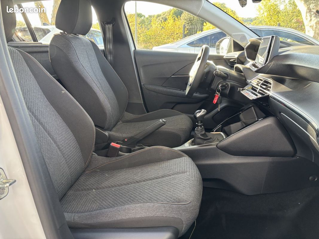 Peugeot 208 Affaire (2) SOCIETE 100 ch Business + CARPLAY (TVA 12500 HT) (image 11)