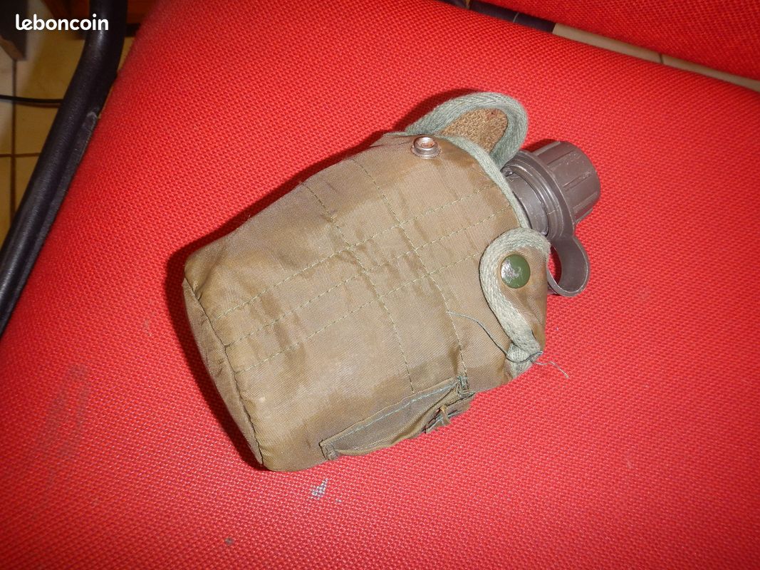 Gourde militaire (image 1)
