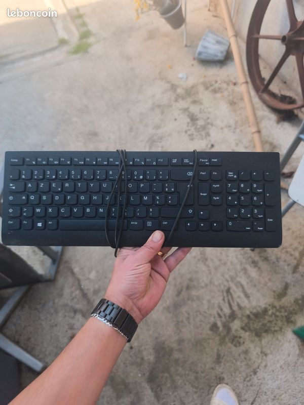 Clavier a fil lenovo (image 1)