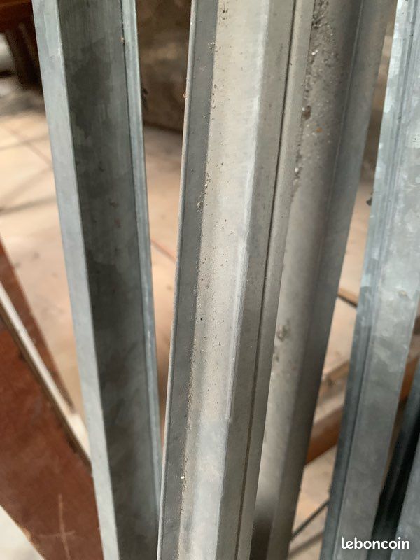 Lot de rails ( fourrures) pour plafond (image 3)