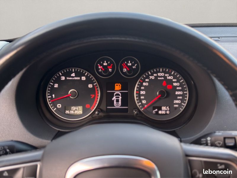 Audi A3 1.2 TFSI 105CH START/STOP ATTRACTION 5P (image 18)