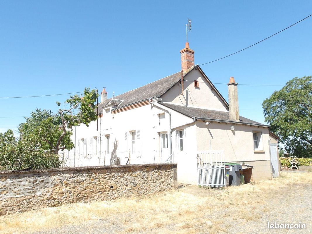 Maison 5 pièces 98 m² · à Châteaumeillant · 98 m² · 119 392 €