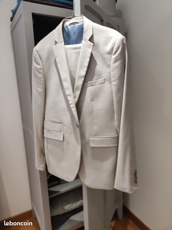 Costume devred (image 1)