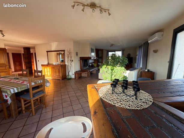 Maison 9 pièces 284 m²