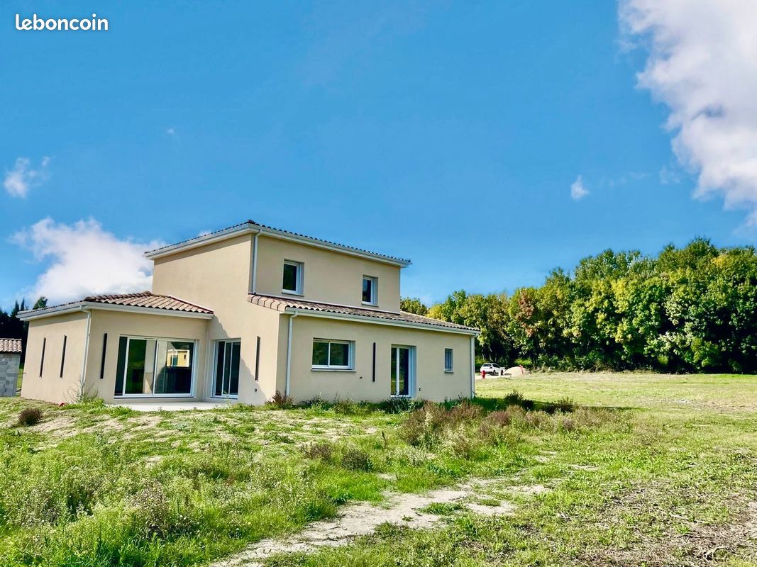 Maison 5 pièces 150 m² · à Les Granges-Gontardes · 150 m² · 439 000 €