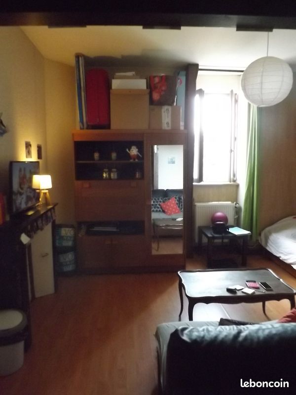 Studio sur Poitiers avec parking - Poitiers 86000 (image principale 1)