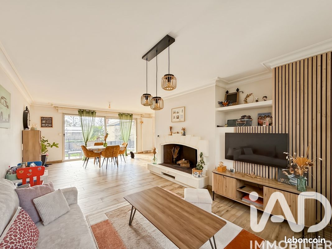Maison 5 pièces 126 m² · à Saint-Jacques-de-la-Lande · 126 m² · 356 000 €
