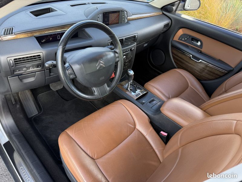 Citroen C6 2.7 V6 HDI EXCLUSIVE FAP (image 14)