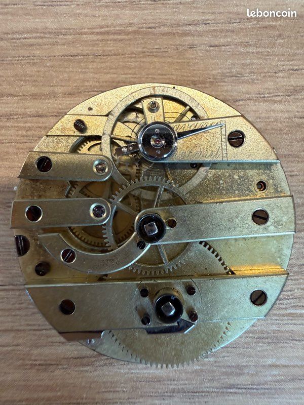 Mécanisme d'horloge (échappement à cylindre) ⋅ en Bourgogne