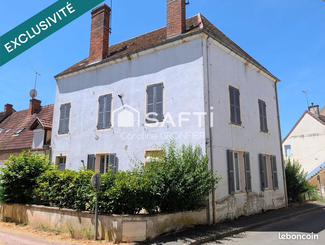 Maison 6 pièces 115 m² · à Génelard · 115 m² · 57 000 €