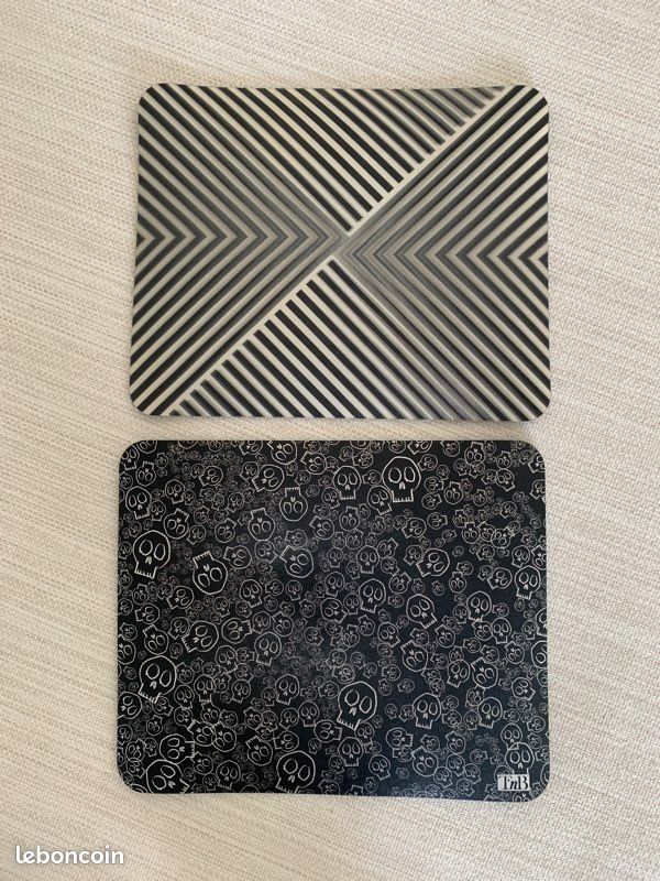 Lot 2 tapis de souris (image 1)