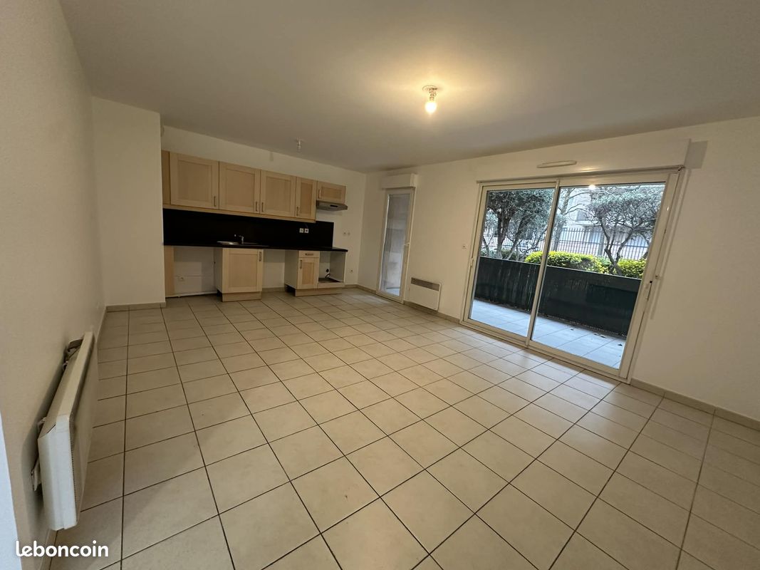 Appartement 3 pièces 59 m² · à Hyères · 59 m² · 950 €