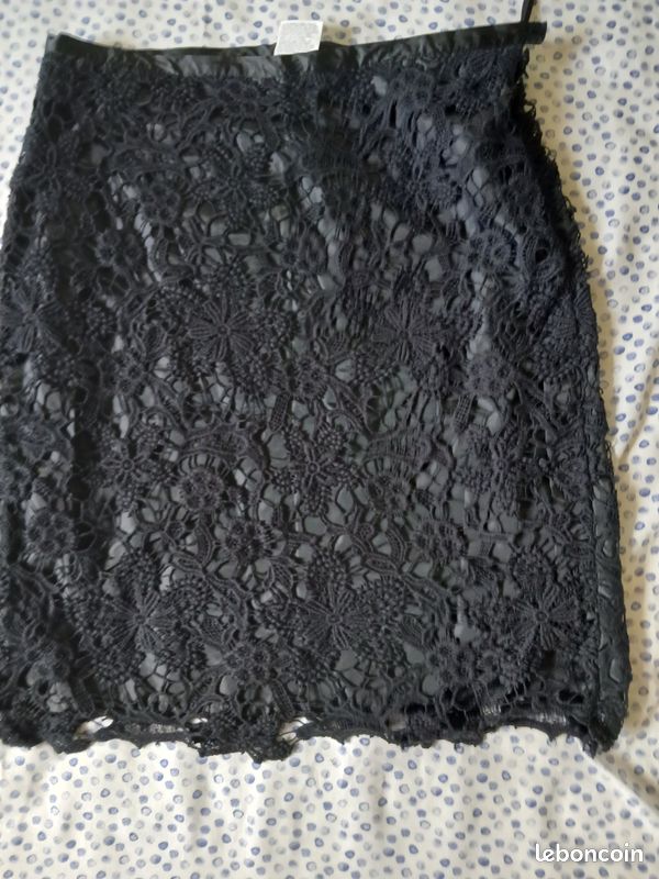 Vêtements femme taille 44 (image 1)