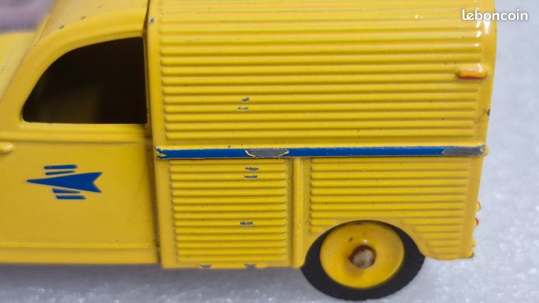 Dinky Toys France Citroën 2cv fourgonnette pompier de Paris